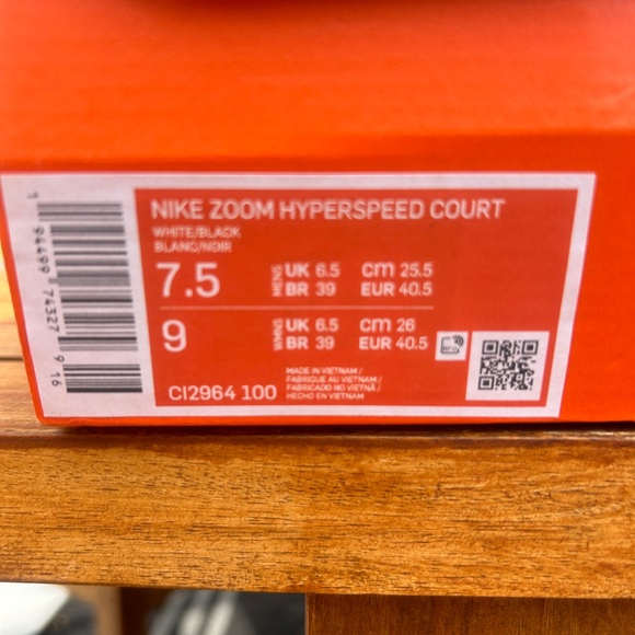 New Nike Zoom Hyper Speed Court Shoes. Women’s size 9, Men’s 7.5 - Picture 4 of 4